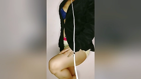 Saloni Seductive Cam Session
