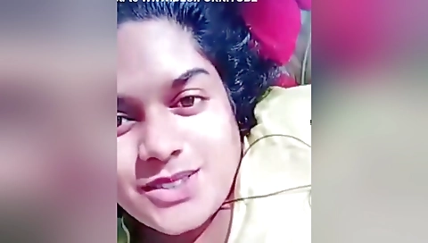 Today Exclusive- Sexy Desi Girl Showing Her Boobs And Pussy 1