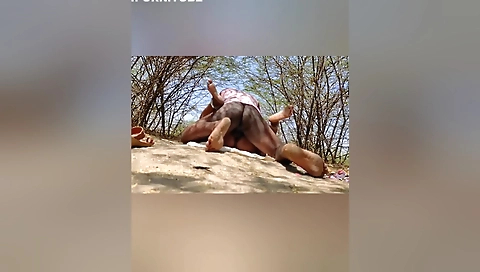 Village Outdoor In Desi Aunty Outdoor Village Sex In Boy