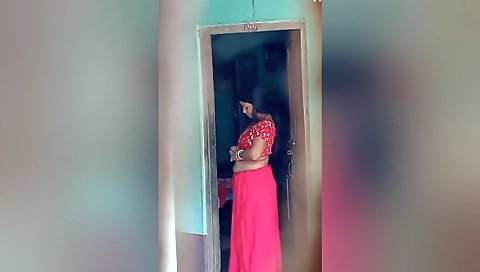 Today Exclusive- Desi Wife Wearing Cloths Record In 3