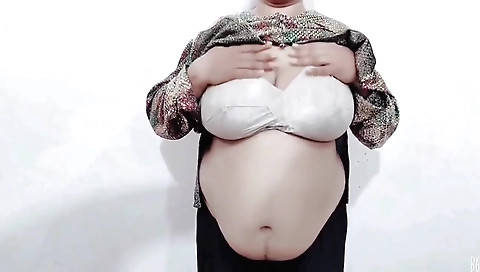 Motay Boobs Wali Sexy Indian Aunty