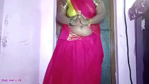 Beautiful Tamil Wife Navel Sucking Tongue Licking Sex Video 1