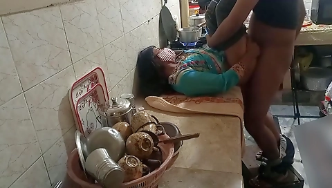 Indian Stepsister Has Hard Sex In Kitchen, Bhai Ne Behan Ko Kitchen Me Jabardasti Choda, Clear Hindi Audio - Bhai Behan