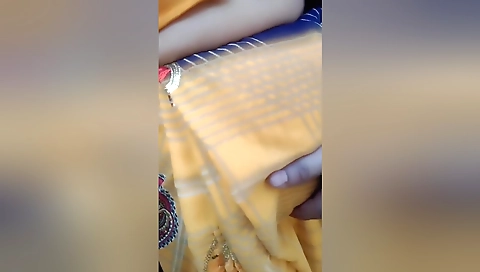 New Best Indian Desi Village Bhabhi Outdoor Pissing Porn