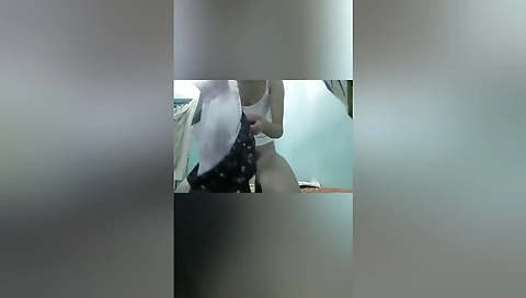 Bf Ne Chut Me Hi Pani Gira Diya