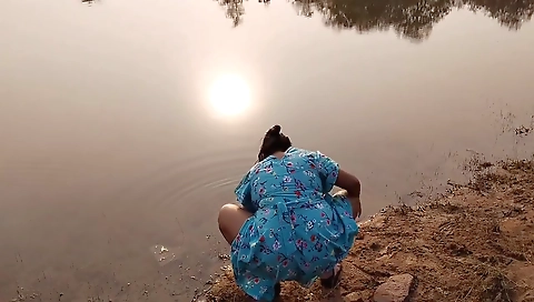 Hot Desi Sexy Bhabhi Girl Shows Sexy Boobs By Doing Bath Show In Outdoor, Also Roams In Forest