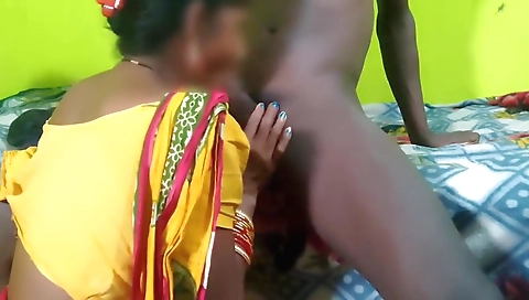 Bhabhi Ki Paani Nikal Diya In Indian Movie With Devar Bhabhi