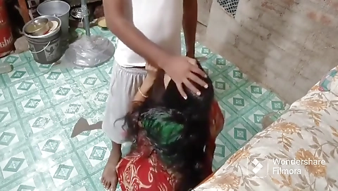 Hot Village Bhabhi Ki Sat Badroom Me Masti