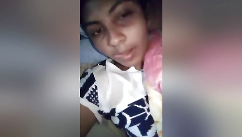 Today Exclusive -cute Desi Girl Shows Her Boobs And Wet Pussy