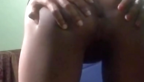 Sri Lankan - Hot Office Lady ඔෆිස් අක්කා පිත්තම පලල් කරල කොල්ලව මොල් කරනවා